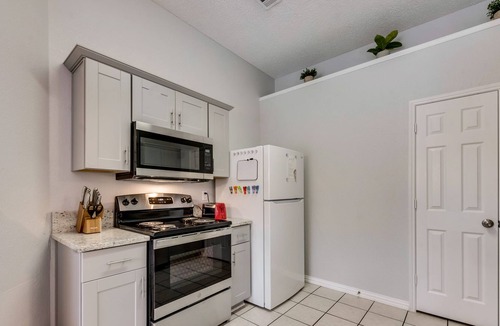 Rowlett House | Beautiful 3BR home, Private Pool, Close to Dallas!