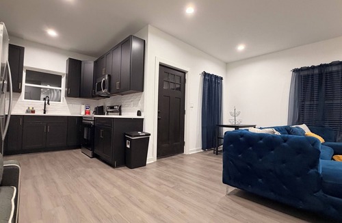 Houston House | Beautiful 3BR Home Stylish, Cozy & Convenient