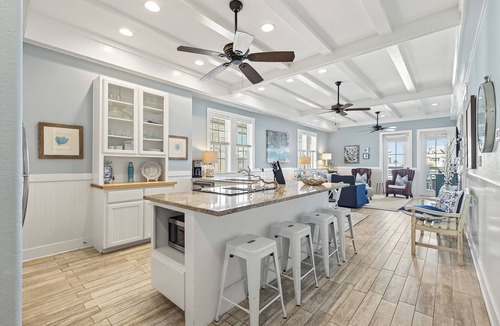 Cinnamon Shore Condo | Beautiful, 3rd-Fl, Pet-Friendly Condo@Cinnamon Shore w/Easy Amenity Access!