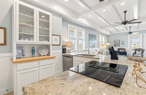 Cinnamon Shore Condo | Beautiful, 3rd-Fl, Pet-Friendly Condo@Cinnamon Shore w/Easy Amenity Access!