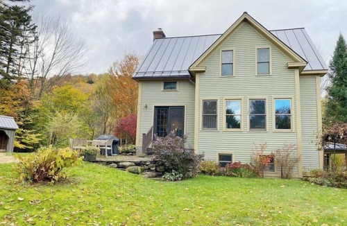 Moscow House | Beautiful 4 Bed Home in a Tranquil, Ideal Setting