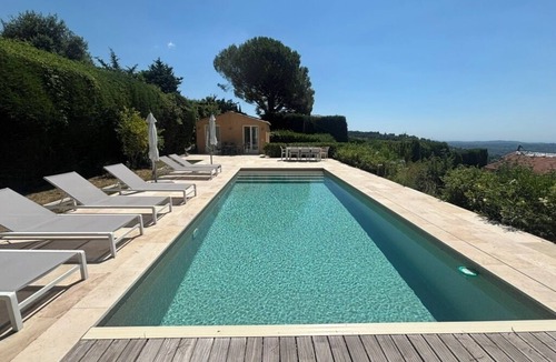 Magagnosc Villa | Beautiful 4 bed villa, stunning panoramic views, fully-equipped pool house.