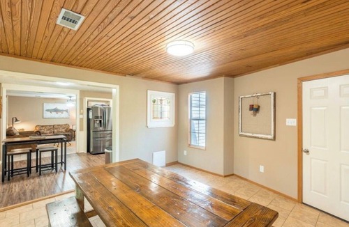 Pangburn Cabin | Beautiful 4-bedroom cabin on the Little Red River with private dock - sleeps 12!