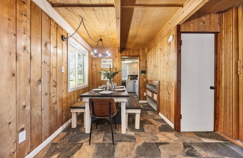 Keene Cabin | Beautiful 4-bedroom cabin in enchanting Tehachapi mountains with private hiking