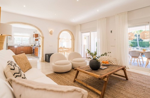 Costa Nova Villa | Beautiful 4 Bedroom Family Villa