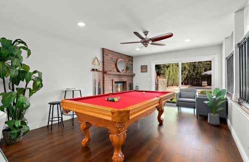 Antelope House | Beautiful 4 Bedroom Home Pool BBQ Pool Table