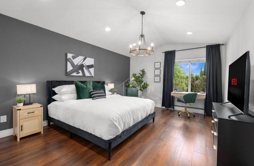 Antelope House | Beautiful 4 Bedroom Home Pool BBQ Pool Table