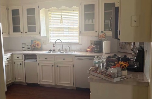 Tougaloo House | Beautiful 4-bedroom house in tranquil Jackson perfect for families