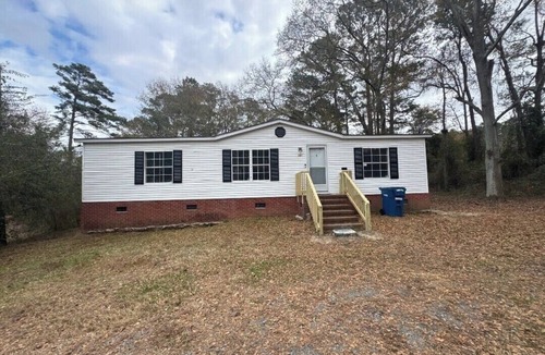 Brogden House | Beautiful 4-bedroom Modular home with AC in charming Brogden/Dudley