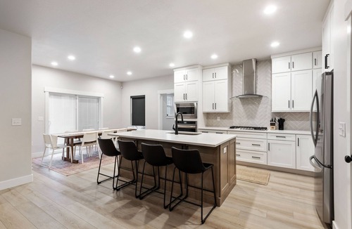 West Jordan House | Beautiful 4 Bedroom Luxury Home