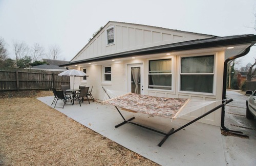 Downtown House | Beautiful 4 BR Home, 15 min Walk to Downtown