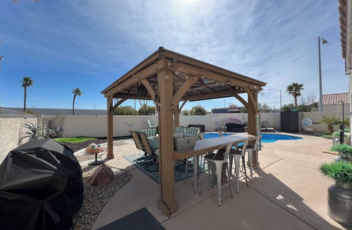 Desert Shores House | Beautiful 5 bedroom house with an amazing pool & spa . Great for relaxing.
