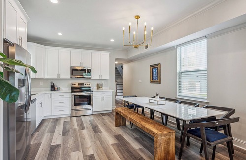 Tulane - Gravier House | Beautiful 5 Bedroom 5 en suite Bath luxury home by the Superdome