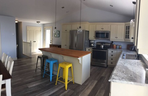 Tracadie House | Beautiful 5 Bedroom Waterfront Home With Over 3000 Sq. Ft Of Living Space!