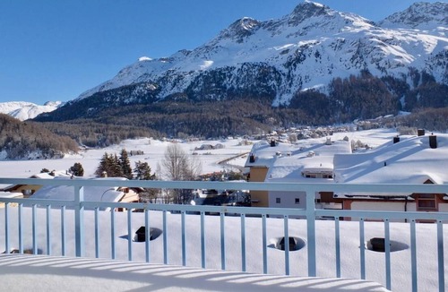 Silvaplana Apartment | Beautiful 5 - room flat in the attic with approx.