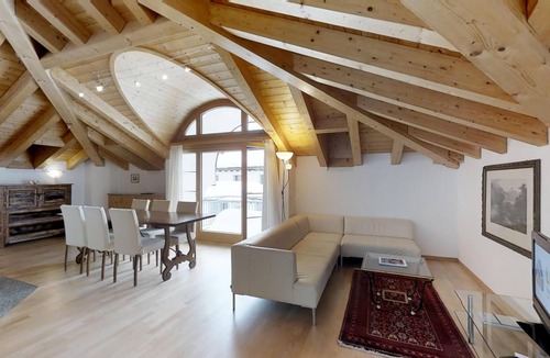 Silvaplana Apartment | Beautiful 5 - room flat in the attic with approx.