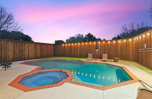 DeSoto House | Beautiful 5Br 2Bath DeSoto Home with Pool