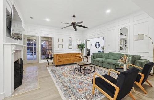 DeSoto House | Beautiful 5Br 2Bath DeSoto Home with Pool