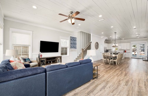 Crystal Beach House | Beautiful 7 Bedoom Beach Home with Private Pool
