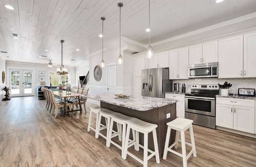 Crystal Beach House | Beautiful 7 Bedoom Beach Home with Private Pool