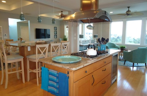 Holgate House | Beautiful 8 bedroom, 4 full and 3 half baths with private inground pool