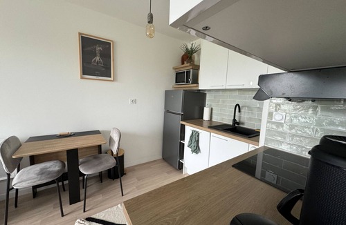 Blainville-sur-Orne Apartment | Beautiful appt with balcony in Blainville-sur-Orne