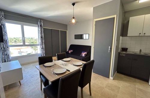 Saint-Jean-de-Monts Apartment | Beautiful apartment with parking near the beach, 2 rooms, 4 people