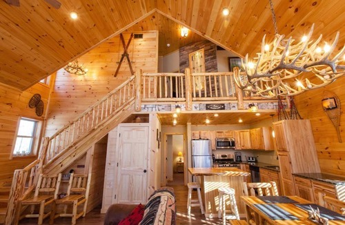 Town of Webb Cabin | Beautiful ADK Getaway! Trail 4 and Lake Access! Weekly Discount Available