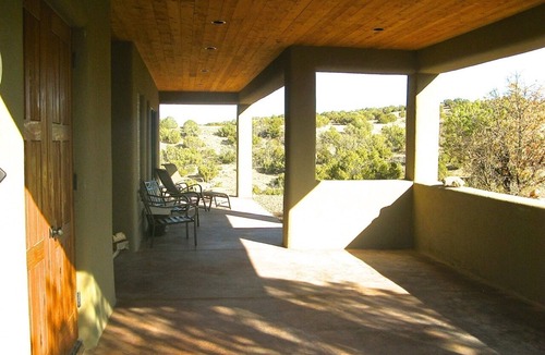 Youngsville House | Beautiful Adobe Overlooking Ghost Ranch And Abiquiu Lake