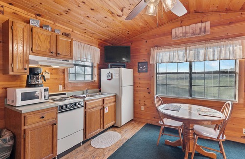 Sevierville Cabin | Beautiful, Affordable, Cabin Near Pigeon Forge For Couples!
