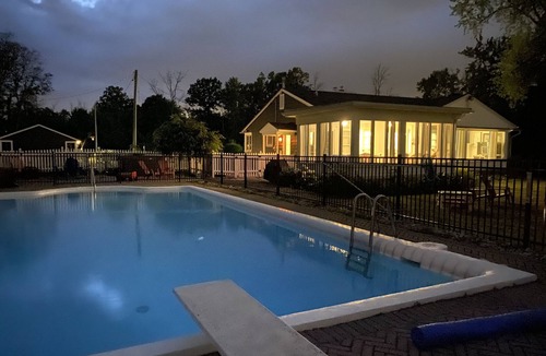 Sherkston House | Beautiful All Season Lake Home w pool and hot tub