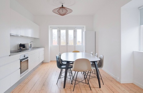 Hellerup Apartment | Beautiful and bright 4-BR - 51