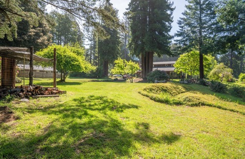 Cleone Cottage | Beautiful and Charming Cottage with Hot Tub