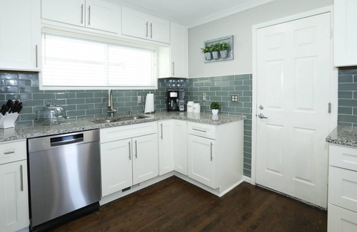 Lea Manor House | Beautiful and comfortable house in Kansas City
