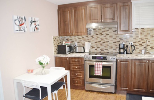 Mount Pleasant House | Beautiful and Comfortable One Bedroom Basement Apartment