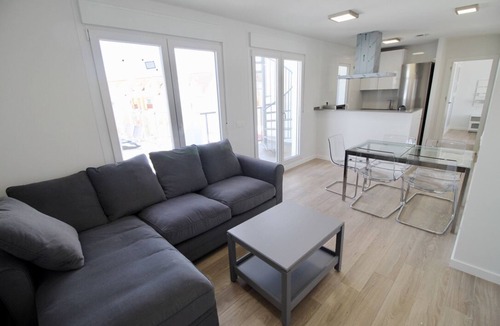 Denia Apartment | Beautiful and comfortable apartment in Denia, on the Costa Blanca, Spain with communal pool for 4 persons