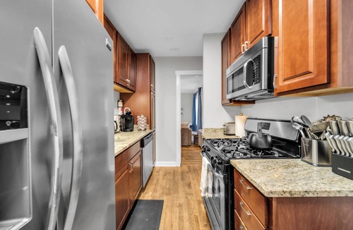 Ravenswood House | Beautiful and Comfy 1BR in Lincoln Square