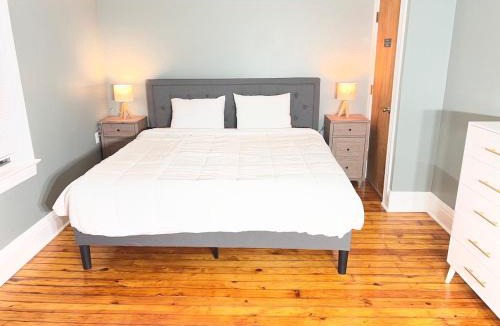 Rochester House | Beautiful and Comfy Home near Strong Memorial Hospital-king sized bed