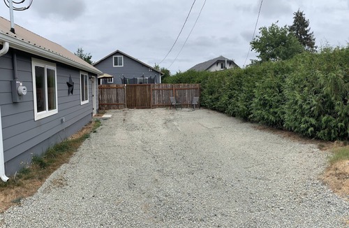 Rainier Apartment | Beautiful and Cozy Studio Guesthouse