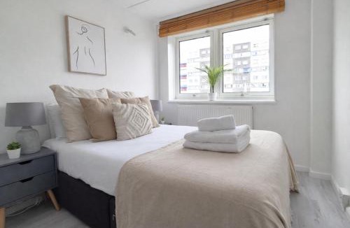 Belsize Apartment | Beautiful and Inviting 2 Bedroom Flat in Battersea