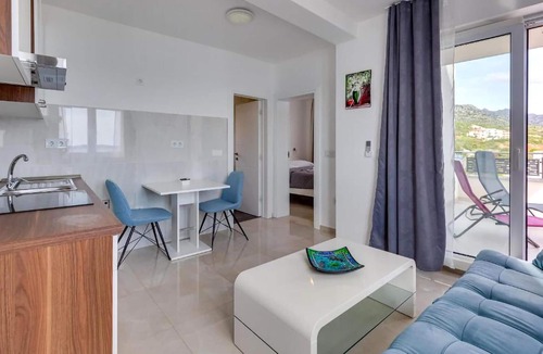 Starigrad Apartment | Beautiful and modern apartment with stunning sea views.