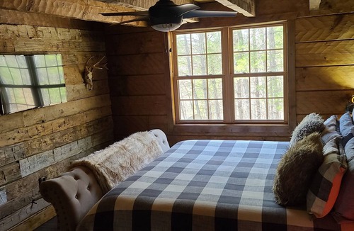 Pine Creek Cabin | Beautiful and Secluded Private Mountain Retreat