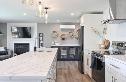 Addison Cottage | Beautiful and Secluded Waterfront Cottage