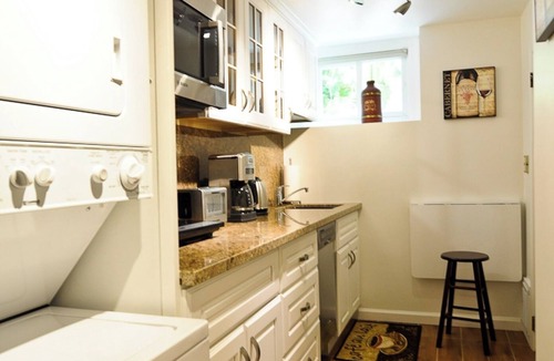 Monterey Heights Apartment | Beautiful and spacious Mediterranean style private studio