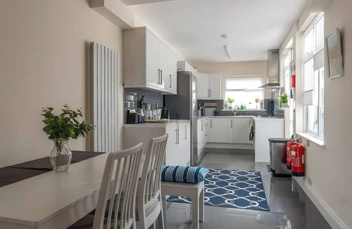 Wembley Central House | Beautiful and spacious home