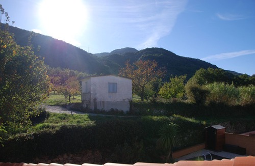 Ceret Villa | Beautiful and spacious villa in Céret with swimming pool - not overlooked