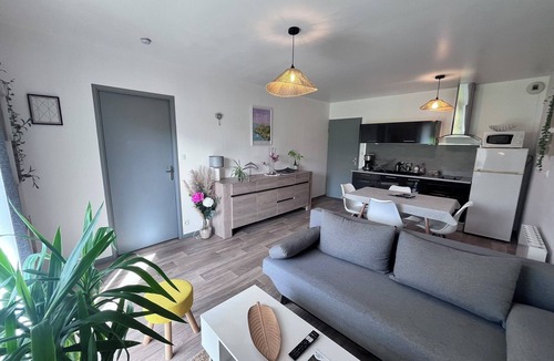 Plestin-les-Greves Apartment | Beautiful apartment close to the sea