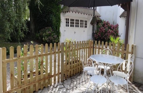 Isigny-sur-Mer Apartment | Beautiful Apartment in Isigny-sur-Mer