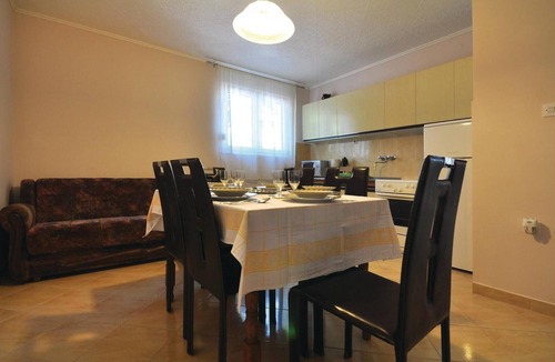 Kastel Gomilica Apartment | Beautiful apartment in Kastel Gomilica with WiFi