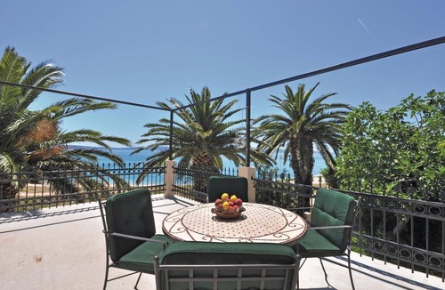 Kastel Gomilica Apartment | Beautiful apartment in Kastel Gomilica with WiFi